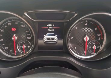 2017 Mercedes A200 AMG Line Premium Plus image 6