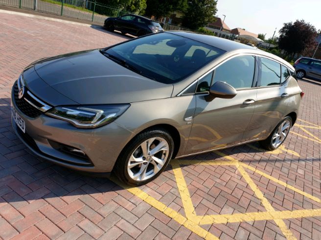 2016 Vauxhall Astra 1.4 SRI image 1