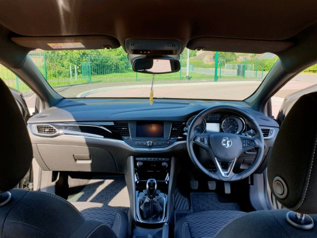 2016 Vauxhall Astra 1.4 SRI image 7