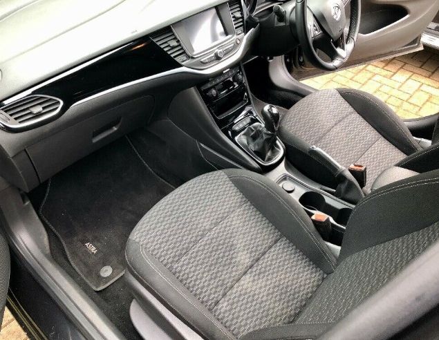 2016 Vauxhall Astra 1.4T SRI 150 image 11