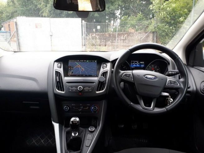 2016 Ford Focus Zetec 1.5 Diesel image 8