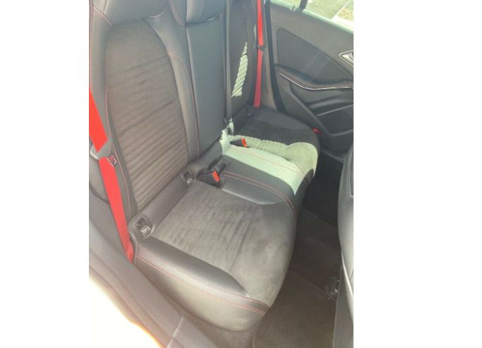 2016 Mercedes CLA 220 AMG Night Edition image 5