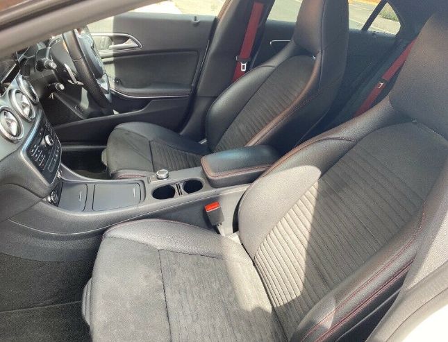 2016 Mercedes CLA 220 AMG Night Edition image 6