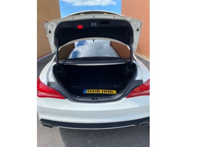 2016 Mercedes CLA 220 AMG Night Edition image 7