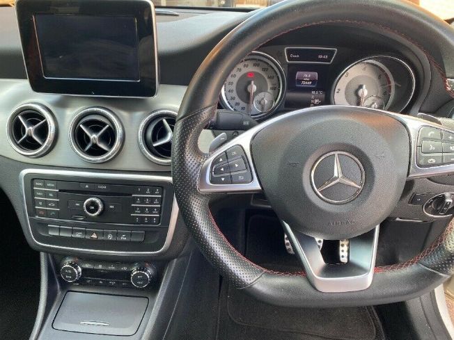 2016 Mercedes CLA 220 AMG Night Edition image 10