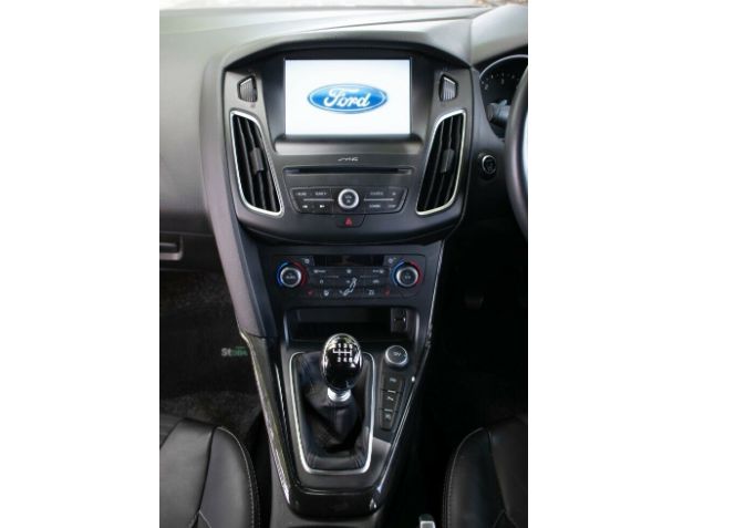 2016 Ford Focus 1.5 TDCI Titanium image 11