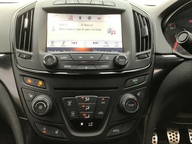 2017 Vauxhall Insignia 2.0 i Sri NAV VX-line T S/S image 6