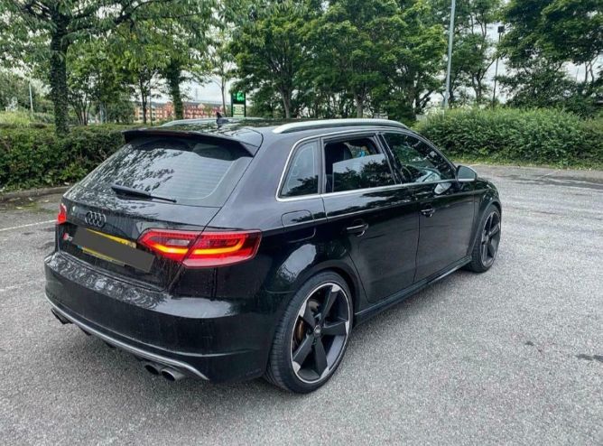 2016 Audi S3 2.0TFSI Quattro - S-Tronic image 3