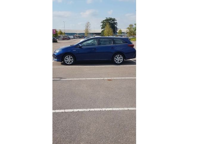 2016 Toyota Auris Hybrid 1.8 image 8