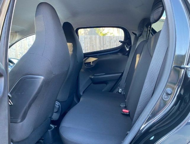 2017 Peugeot 108 1.2 5dr image 6