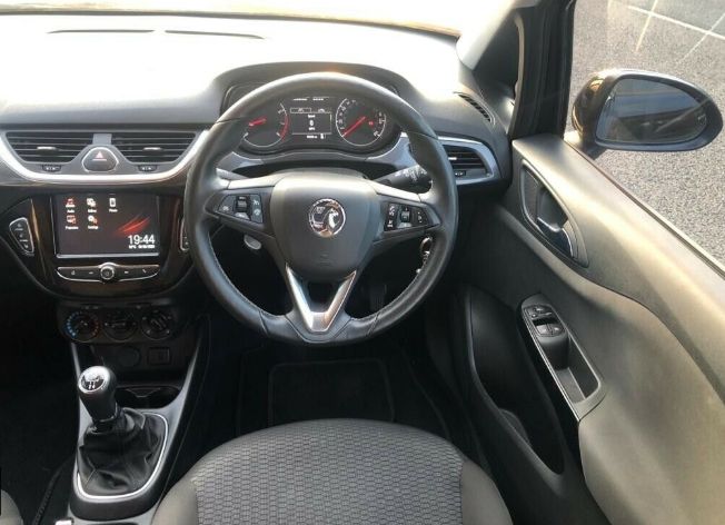 2017 Vauxhall Corsa 1.4 5dr image 10
