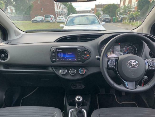 2018 Toyota Yaris Icon V VT-I 1.4 image 6