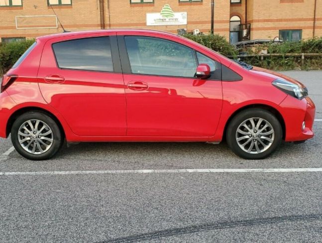 2017 Toyota Yaris 1.4 5dr image 4