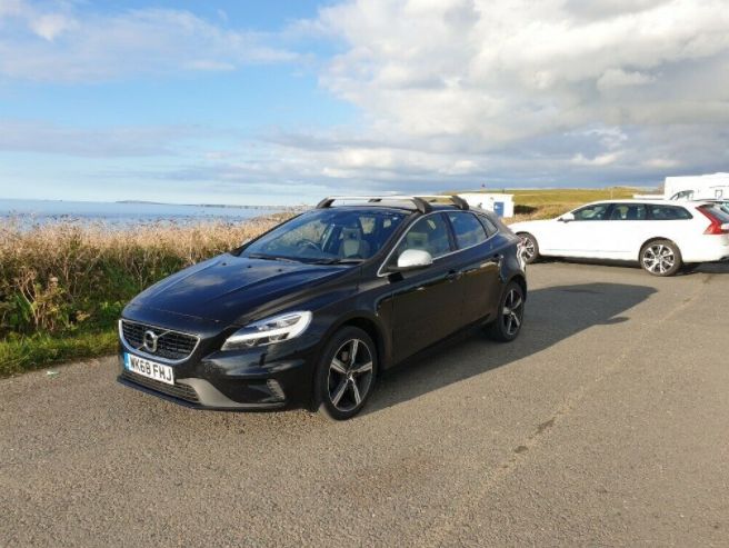 2018 Volvo V40 5dr image 2