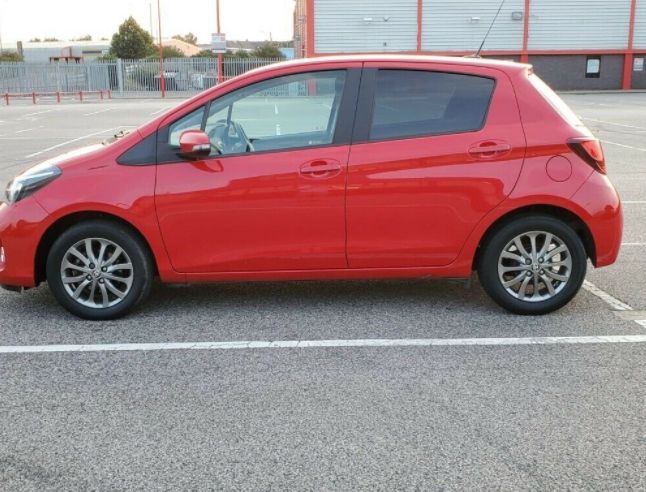 2017 Toyota Yaris 1.4 5dr image 4