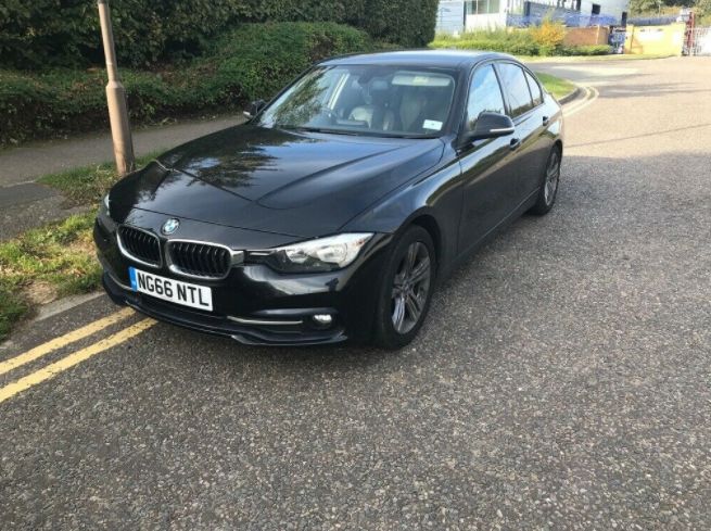 2017 BMW 3 series image 2