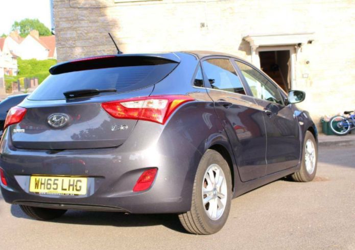 2016 Hyundai i30 1.6 CRDi image 2