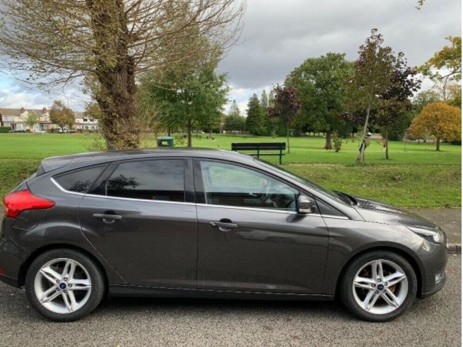 2016 Ford Focus Titanium 1.5 image 4