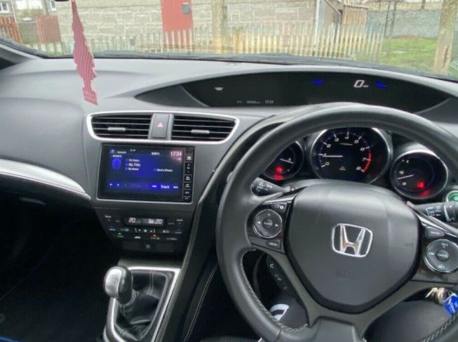 2016 Honda Civic 5dr image 5