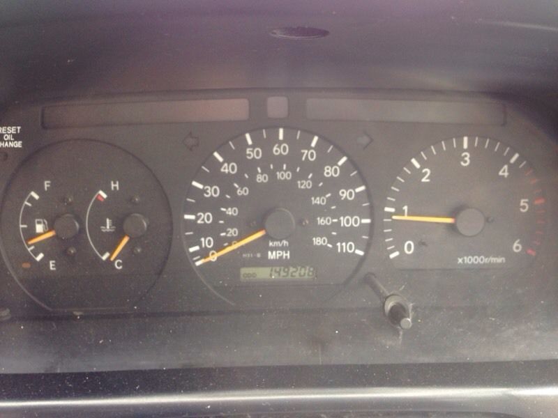 2003 Toyota Hiace van image 7