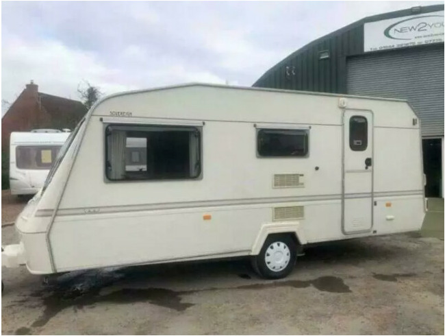 1998 Elddis Crown Sovereign 4 berth Caravan + Awning