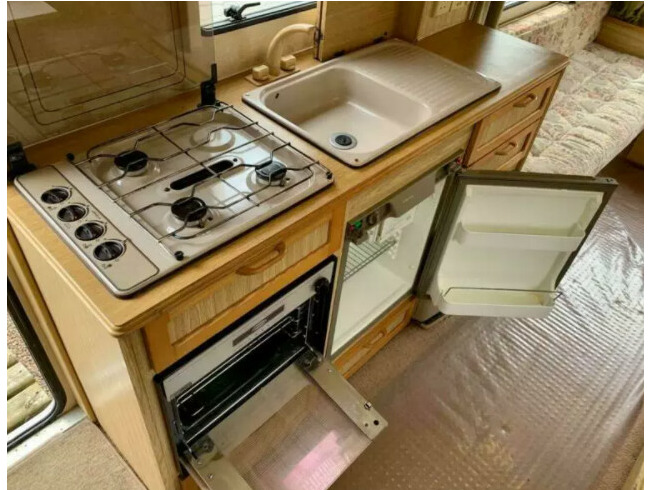 1998 Elddis Crown Sovereign 4 berth Caravan + Awning