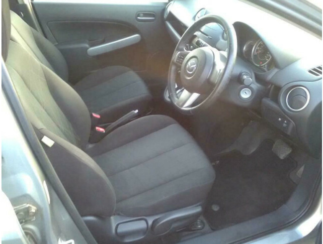 2013 Mazda 2 Automatic