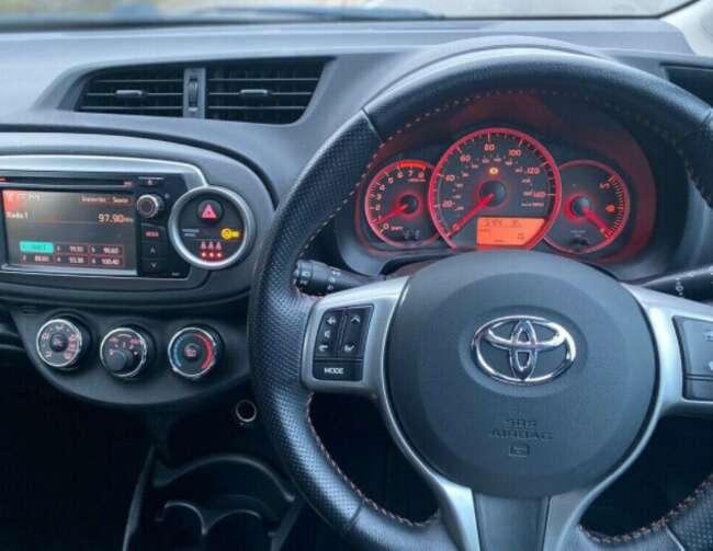 2012 Toyota Yaris 1.3 Trend Vvti 3dr