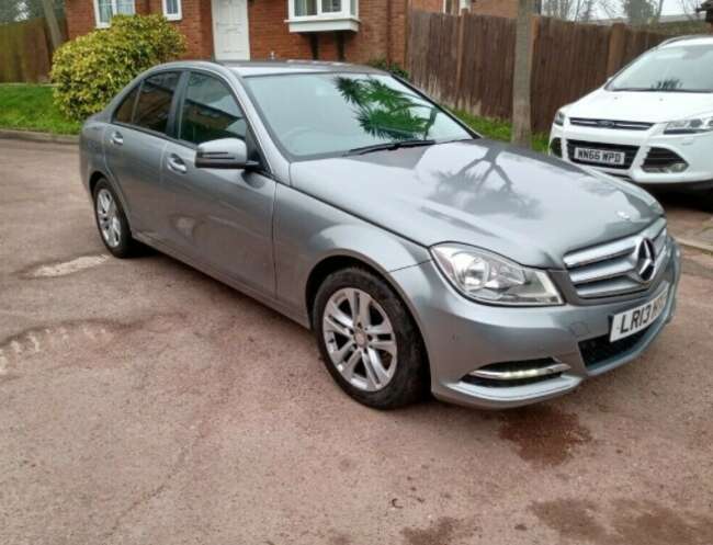 2013 Mercedes-Benz C Class Saloon 4dr