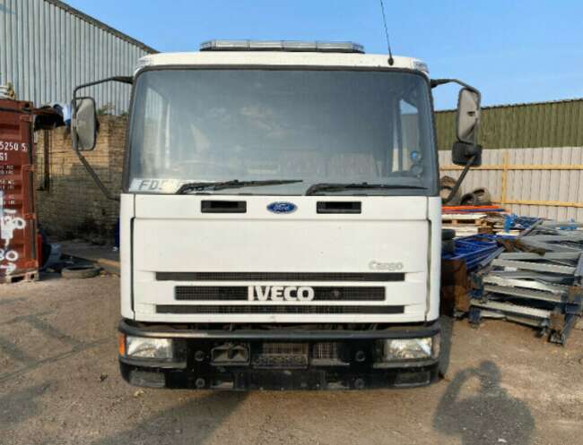 2002 Iveco 7,5 T Recovery Truck Diesel with Crane!