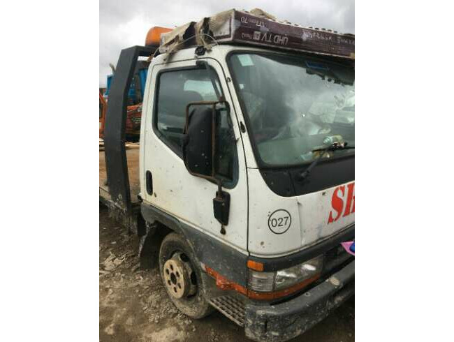1999 Mitsubishi Canter Recovery Truck