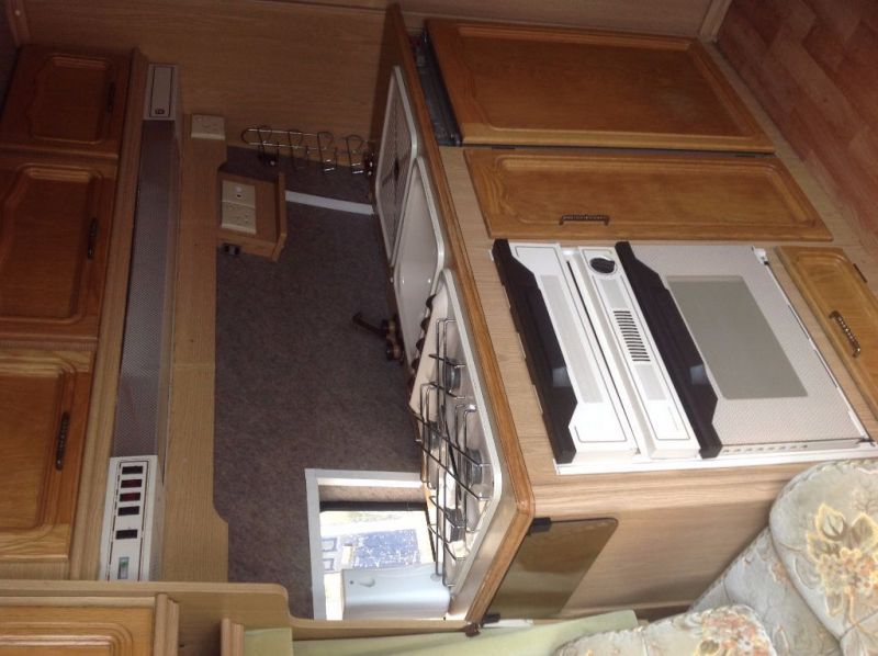 2003 Ford Camper Van image 4