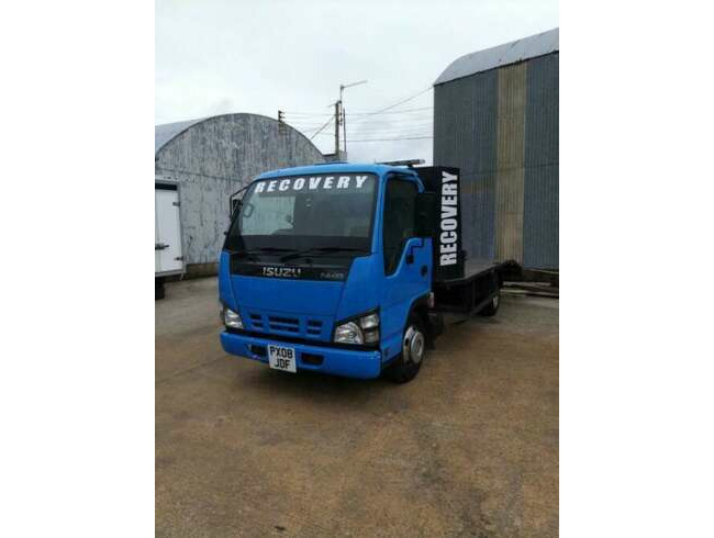 2008 Isuzu Recovery Truck