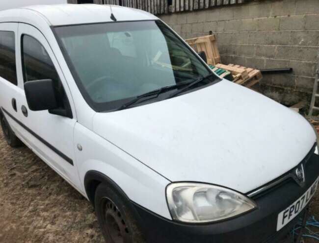 2007 Vauxhall Combo Spares or repair