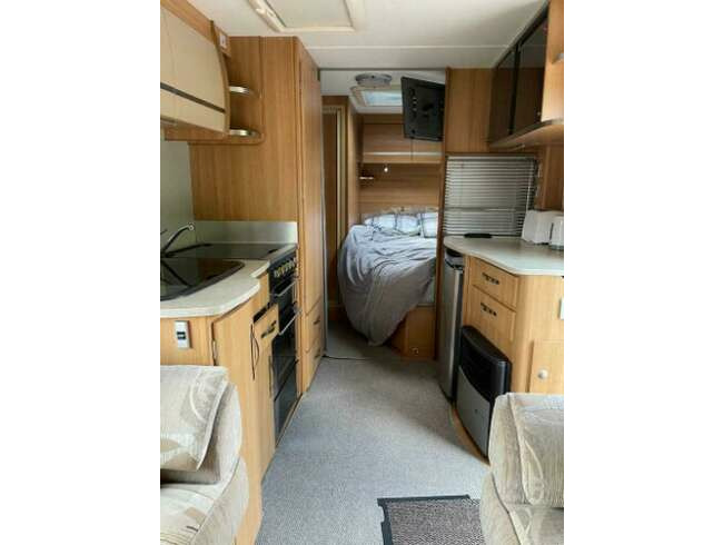 2010 Coachman 535/4 VIP Caravan