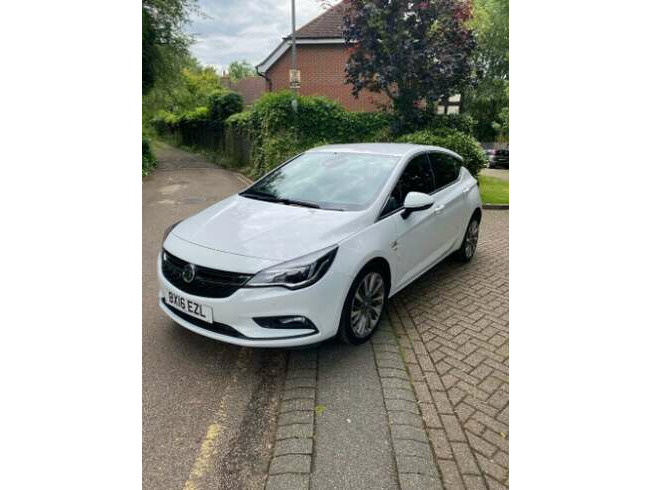 2016 Vauxhall ASTRA 1.4T 16V 150 Sri WHITE 5 door 6 speed