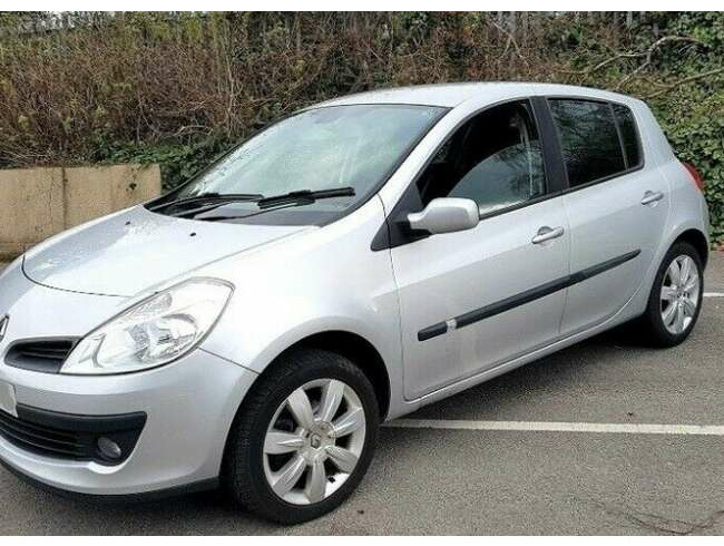 2009 Renault Clio 1.5 Dci £30 Tax Full Service History 5dr