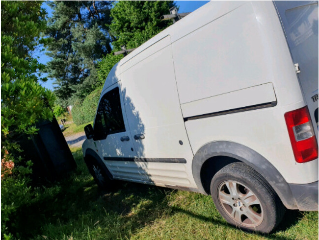 2004 Ford Transit Connect LWB Hightop T230
