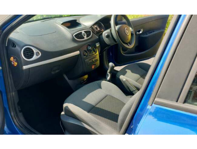 2009 Renault Clio i-Music - Electric Blue