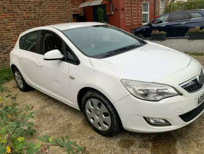 2010 Vauxhall Astra Automatic 