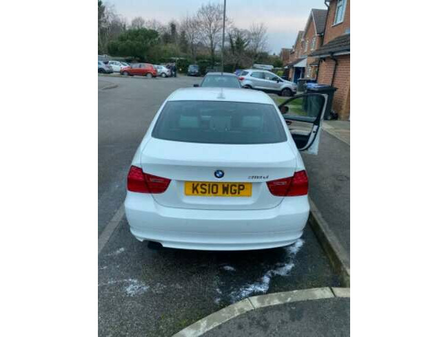 2010 BMW 318D Business Edition. White