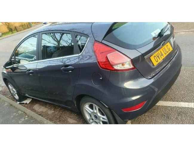 2014 Ford Fiesta, Hatchback, Manual, 1241 (cc), 5 Doors