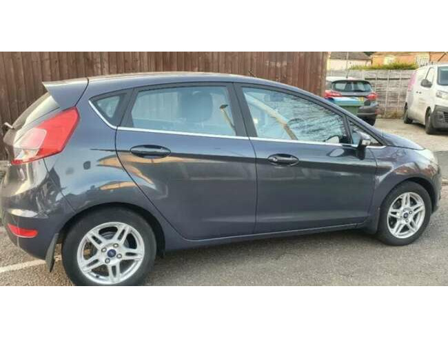 2014 Ford Fiesta, Hatchback, Manual, 1241 (cc), 5 Doors