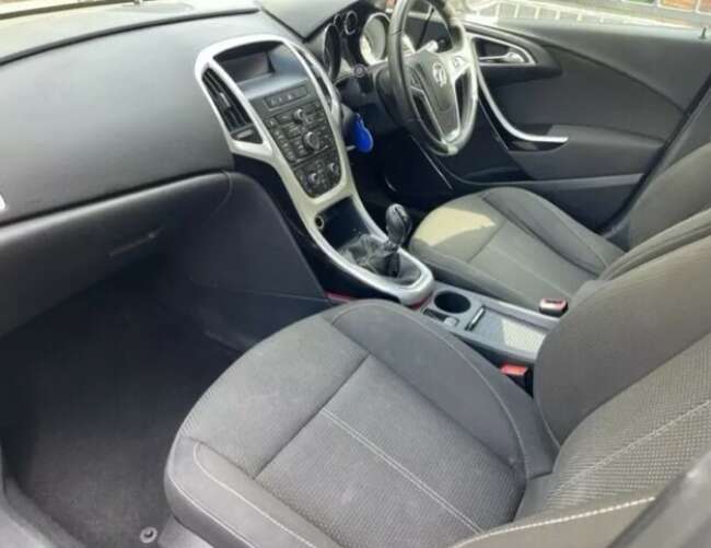 2012 Vauxhall Astra 2.0 CDTI SRI Eco Flex-FSH, 1 Former Owner, £30 Tax & Long MOT