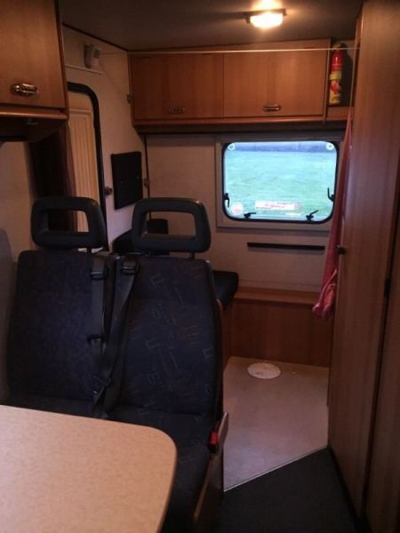 1993 Ford Elnagh poker 101 Motorhome image 8