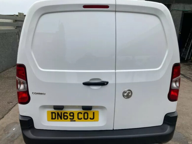 2019 Vauxhall Combo Cargo Van - NO VAT*