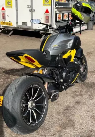 2021 Ducati Diavel Black & Steel, 1262 S (cc)