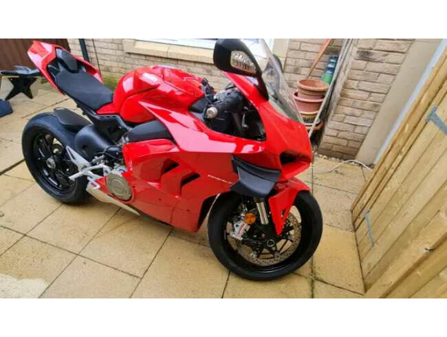 Ducati Panigale V4 Low Mileage Lots of Extras