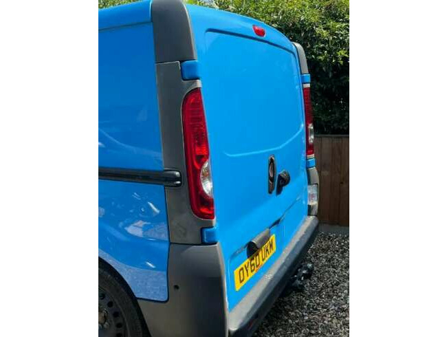 2010 Vauxhall Vivaro, 5 Seater