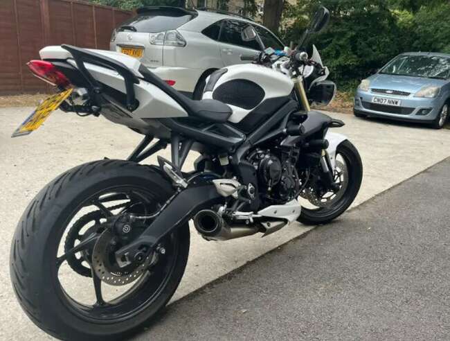 2015 Triumph Street Triple 675 Abs